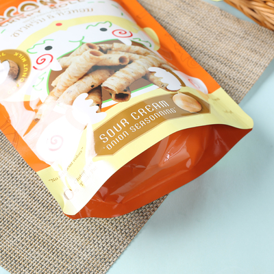 De douane drukte omhoog tribunezak met ritssluiting voor Suikergoed. Koekjes, Koekjes. Koffie verpakking
